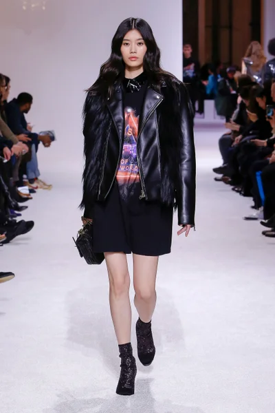 Look 44